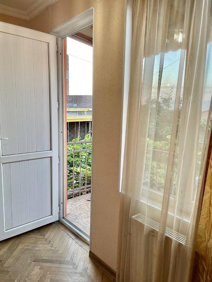 Guest House Zemeli Тбілісі Екстер'єр фото